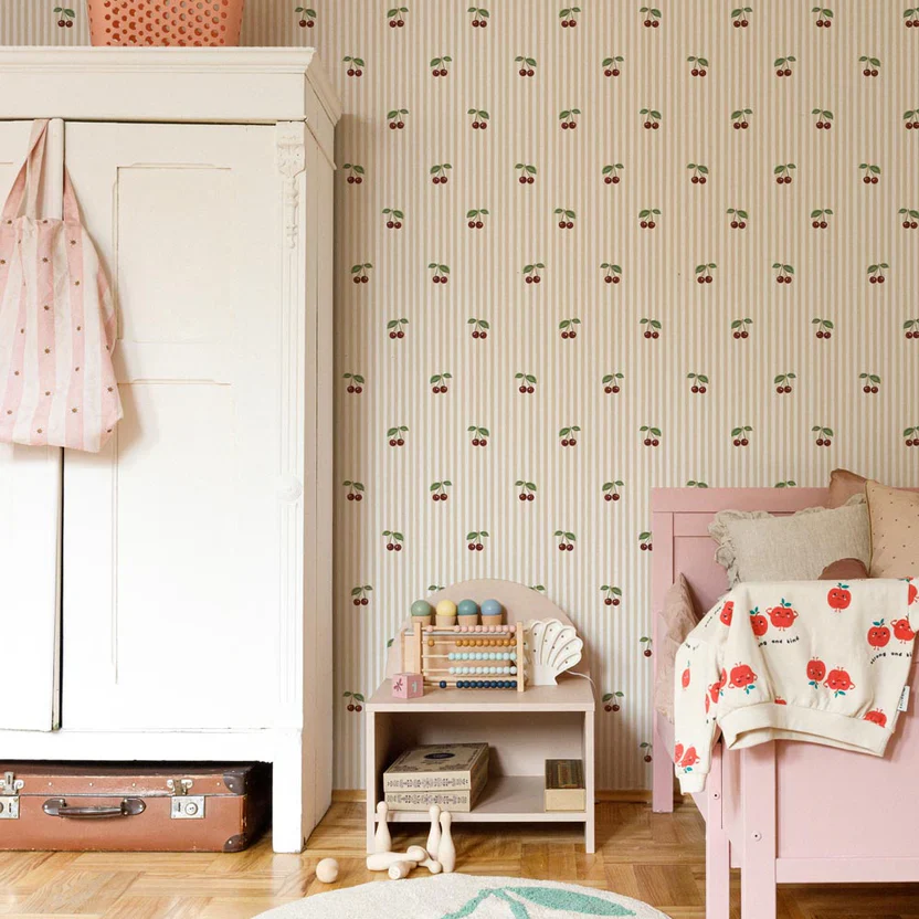 Dekornik Behang Little Cherries On Beige Stripes - Image 2
