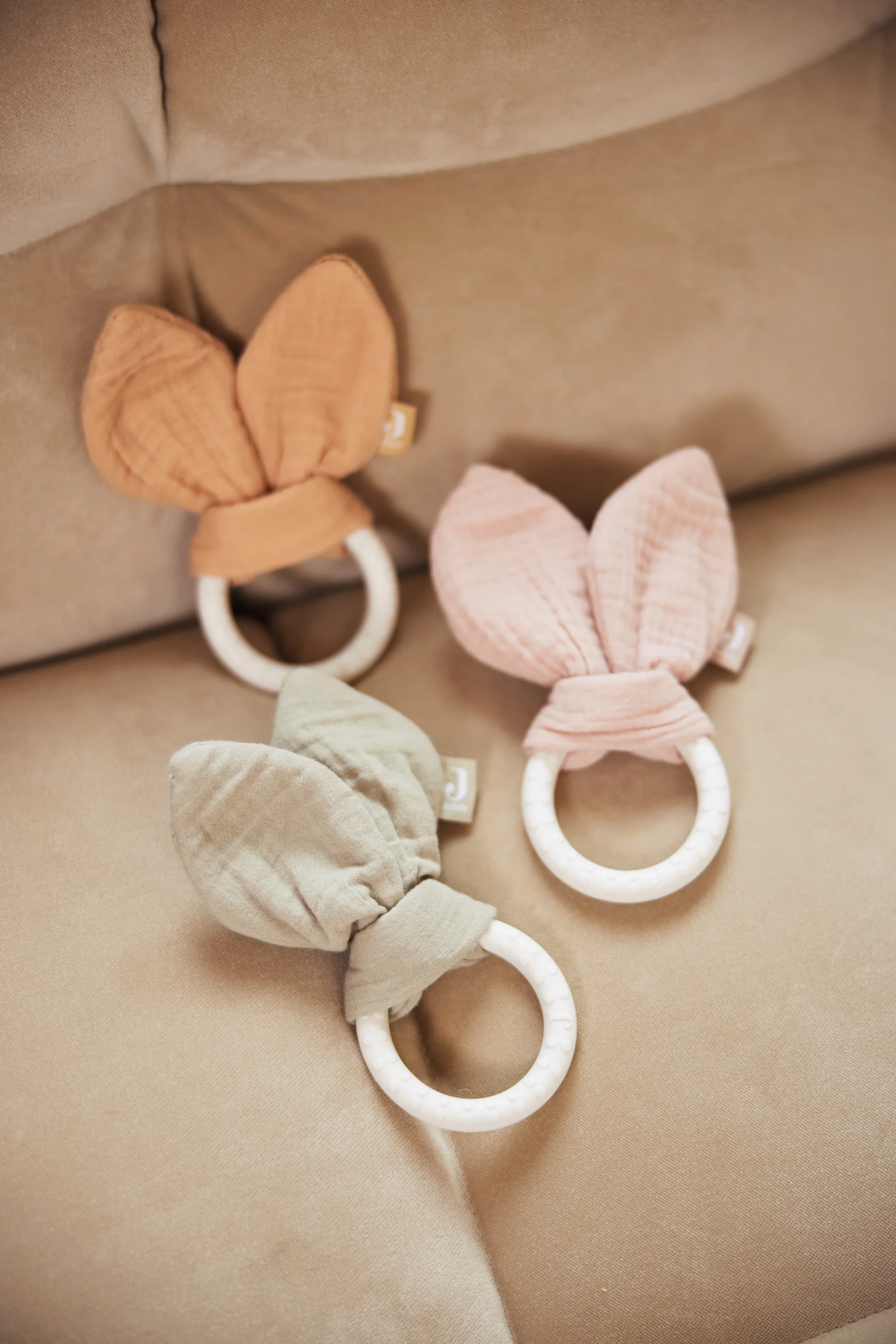 * Jollein Bijtring Siliconen Bunny Ears | Wild Rose - Image 4