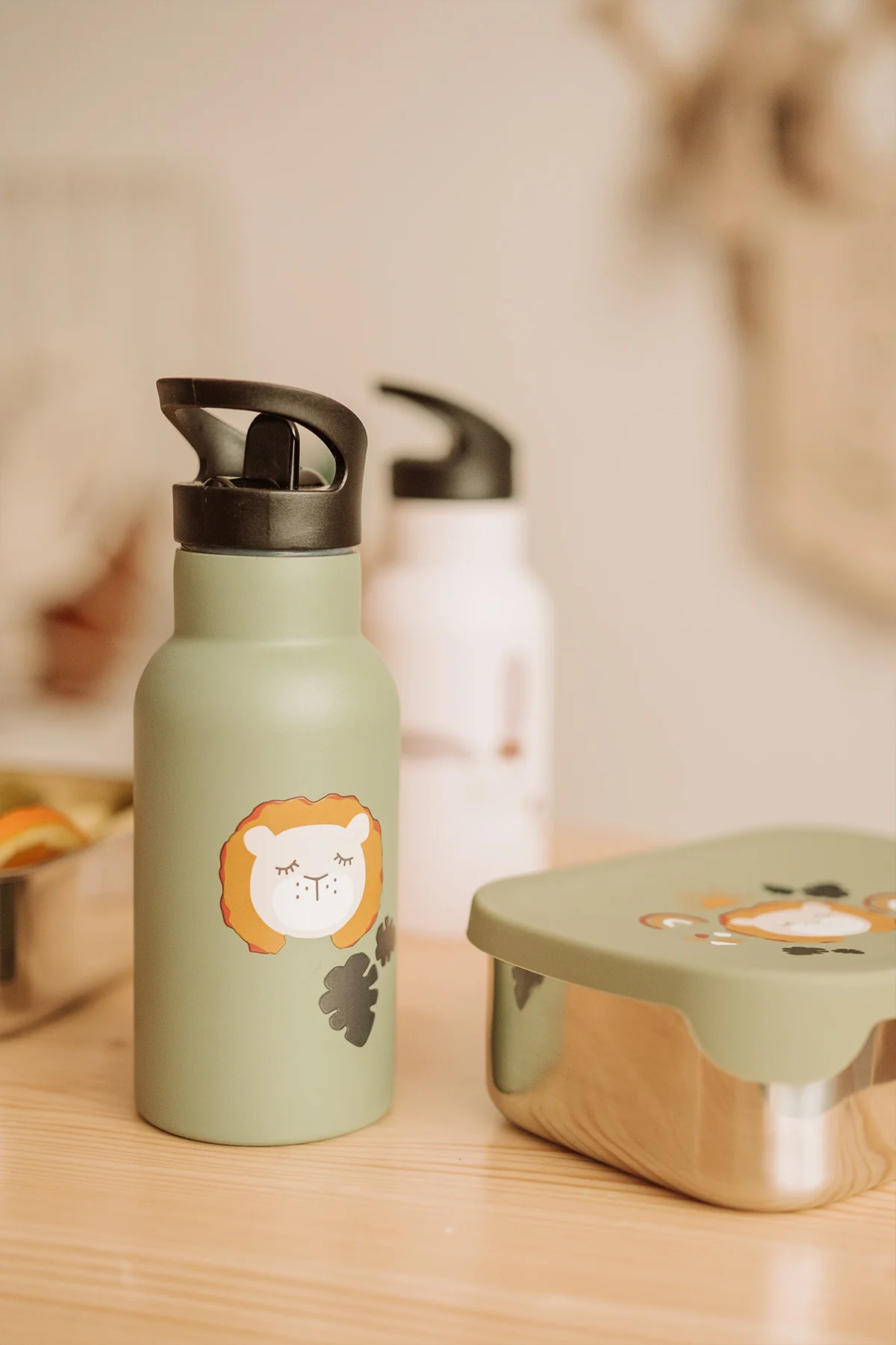 * Kikadu Drinkfles | Lion Olive - Image 5