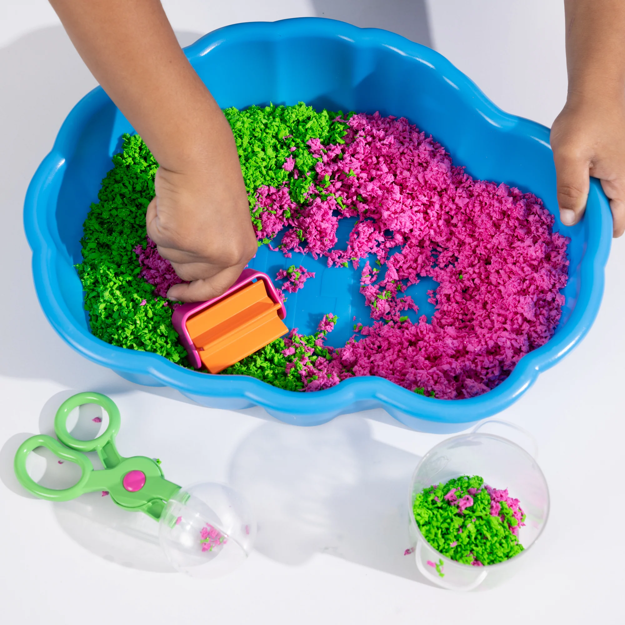 Learning Resources Playfoam Pluffle™ Sensory Station - Image 5