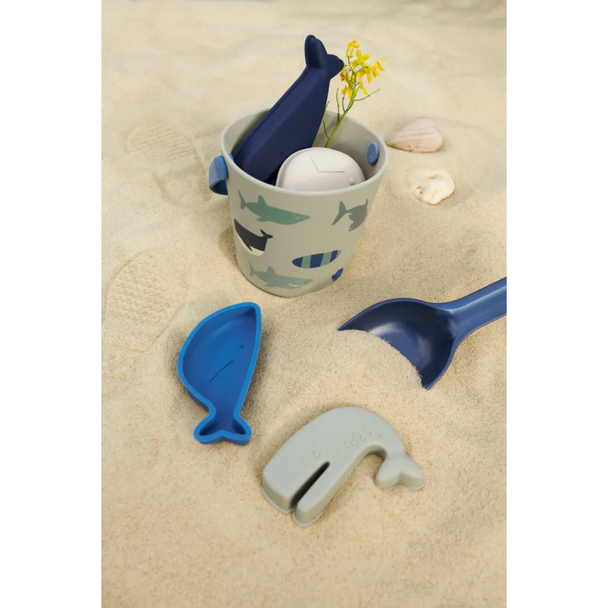 Liewood Gilma Strandset | Shark / Dove Blue - Image 2