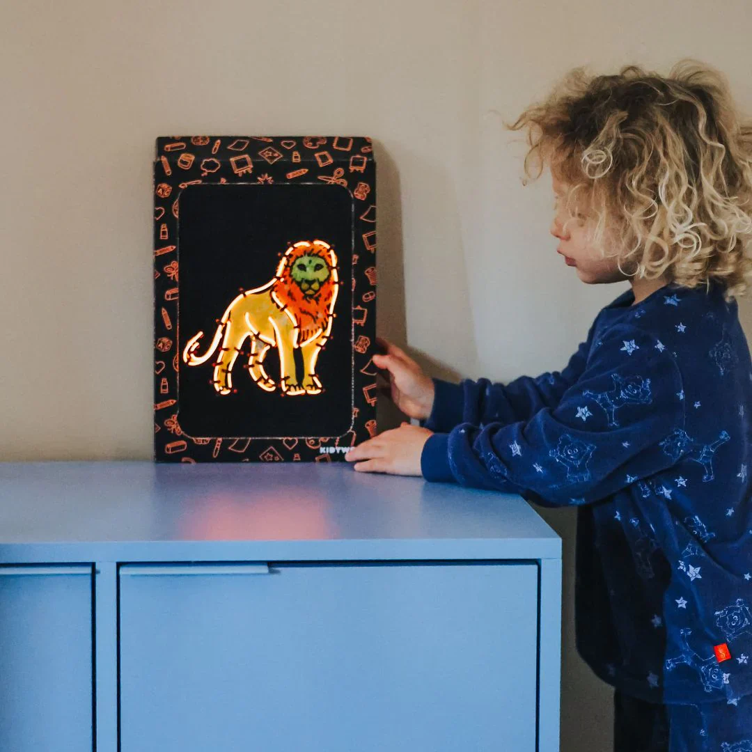 * Kidywolf Kidyneon Light-Up Wall Art Craft Kit | Animals - Image 2