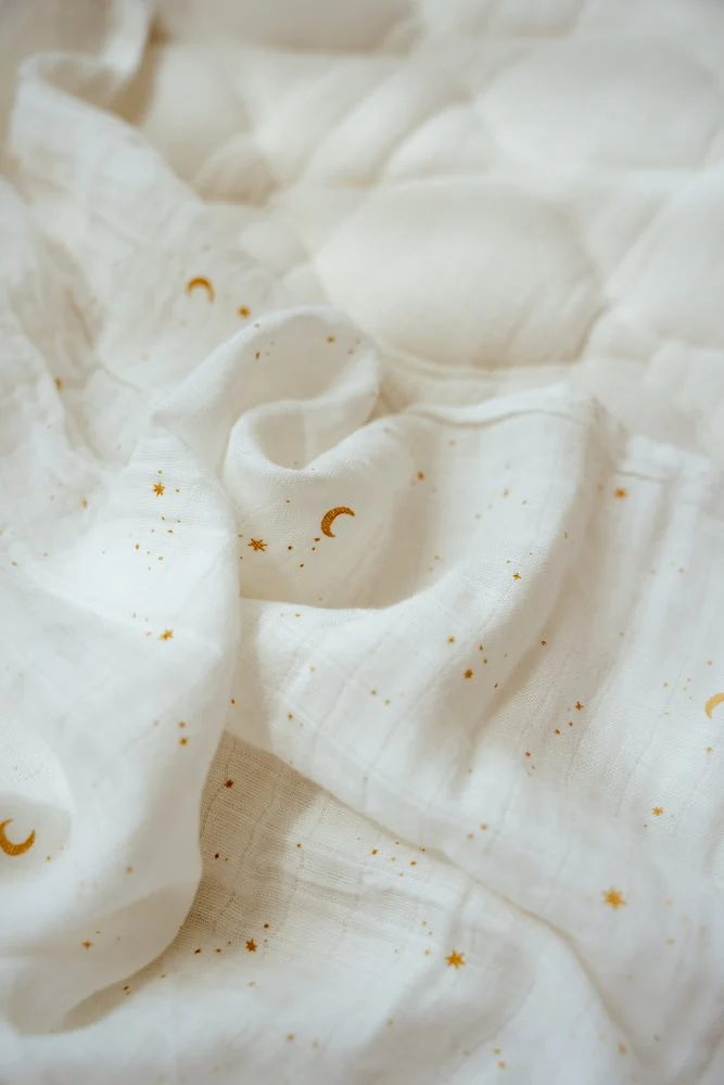 * Little Dutch Ledikantdeken Quilted 110x140 | Pure Soft White - Image 3
