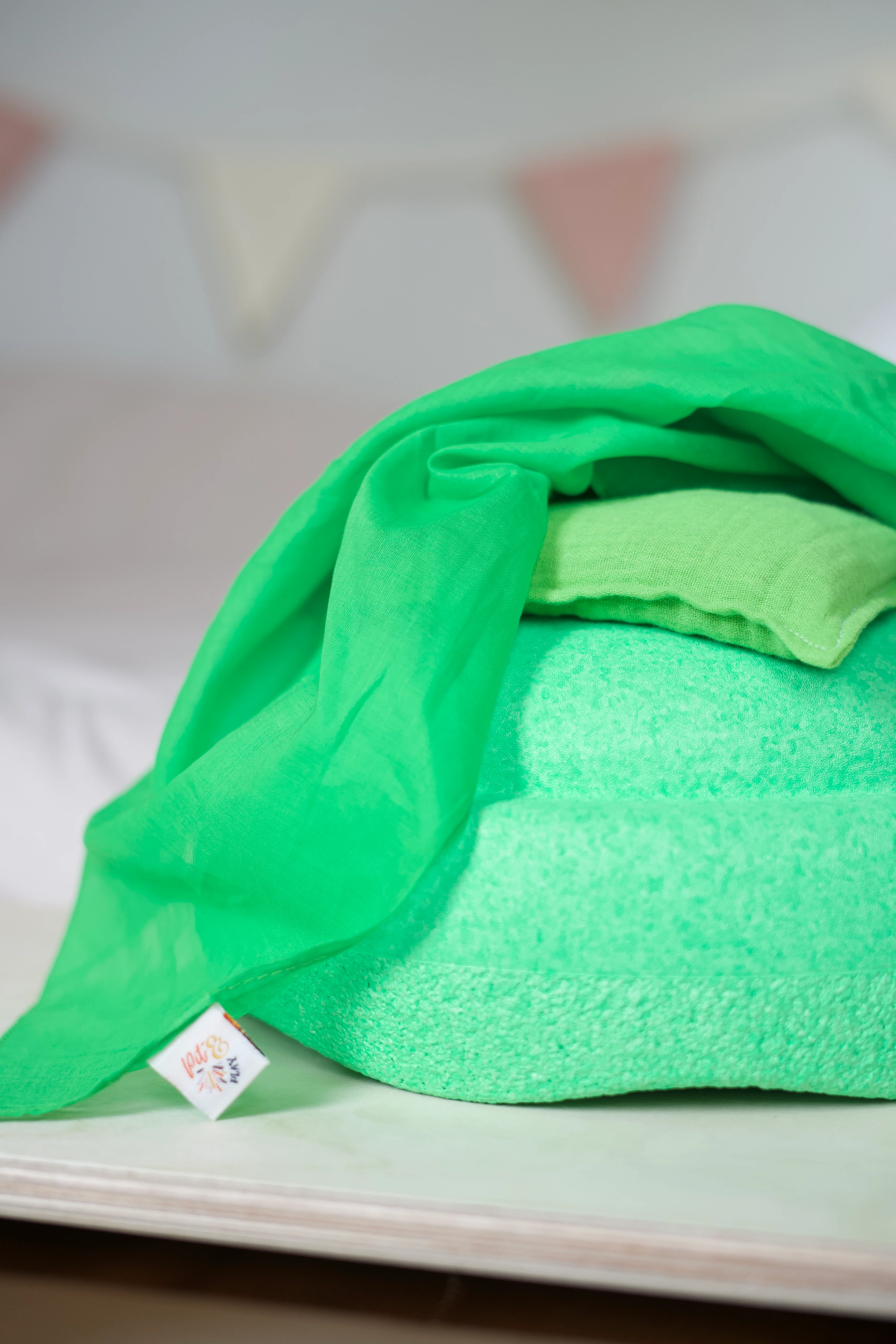 Pit & Play Regenboog Speeldoek 48x48cm | Felgroen - Image 4