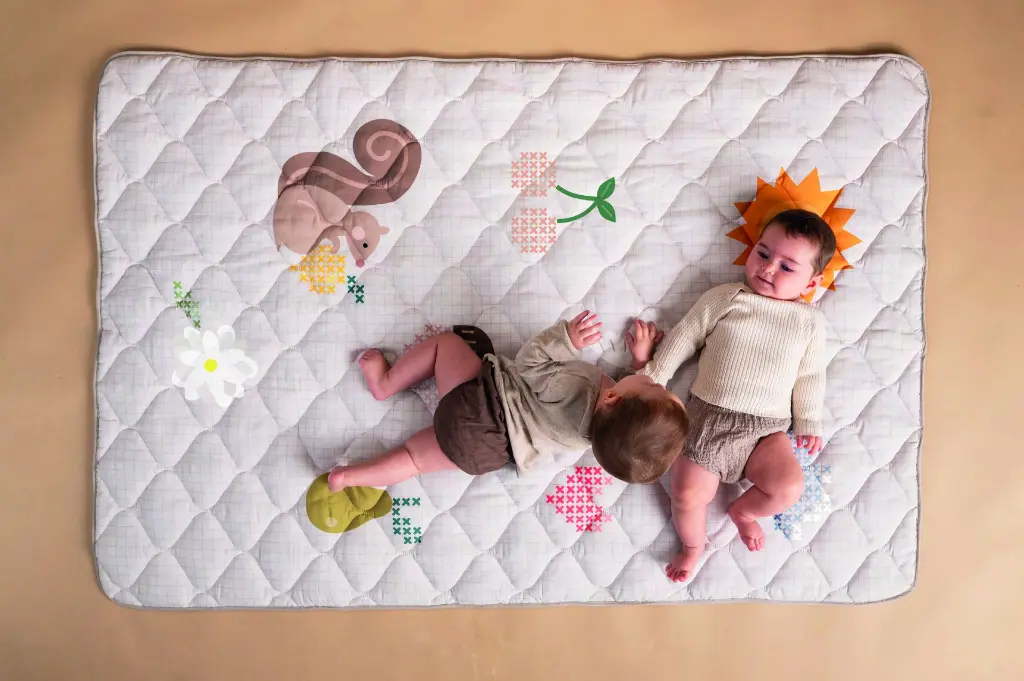 Taf Toys Fantasy Bloom Quilted Speelmat - Image 3