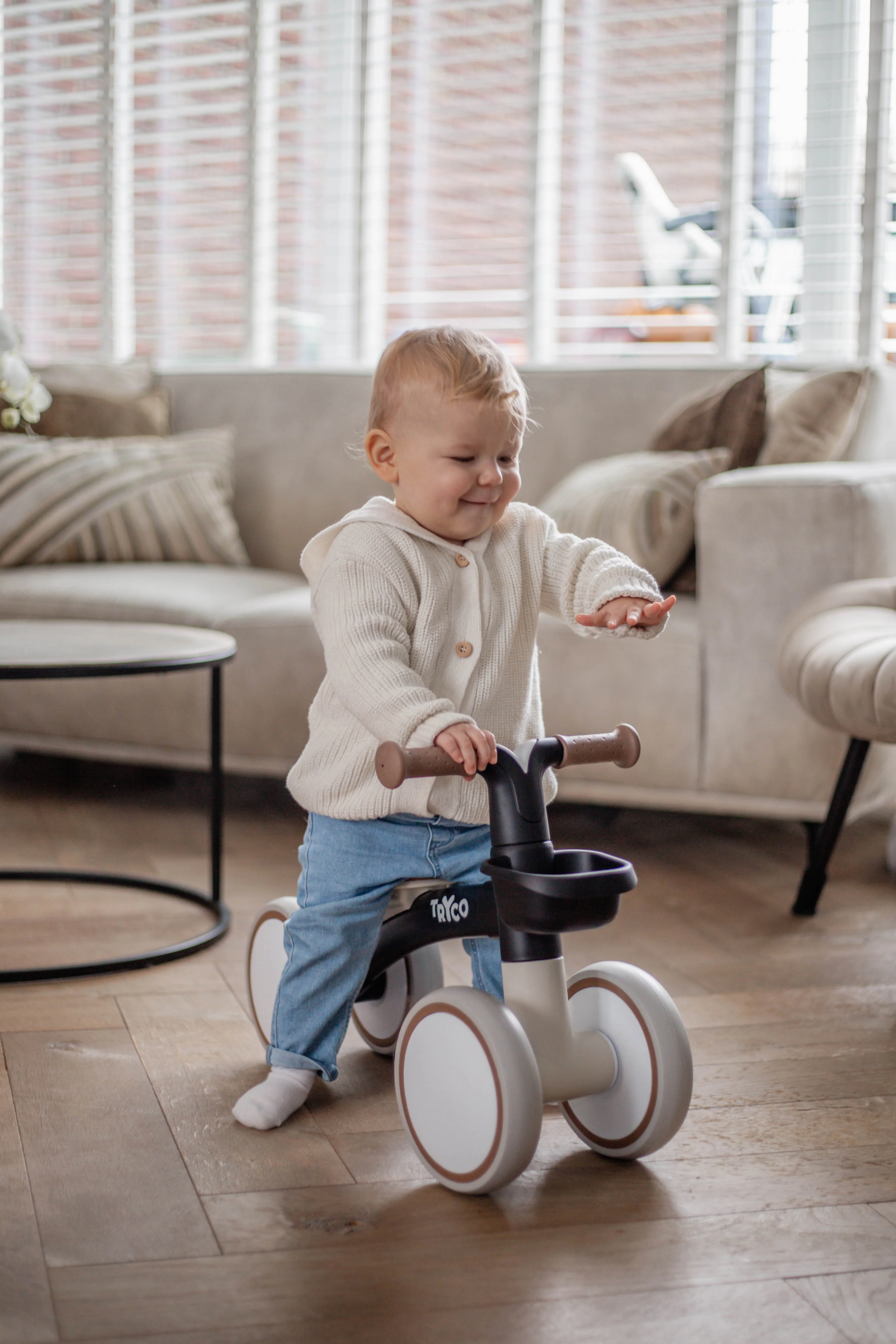 * Tryco Loopfiets First Bike Luna | Black - Image 6