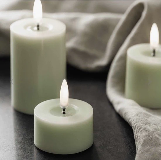 Uyuni LED Kaars Pillar Melted Candle 5x4,5 cm | Nordic Dusty Green - Image 3